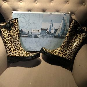 Sperry rain boots